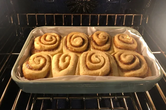 How To Heat Cinnabon In Oven With These Simple Tips